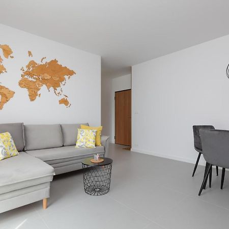 Nowe Bemowo Apartment By Renters Warsaw Ngoại thất bức ảnh