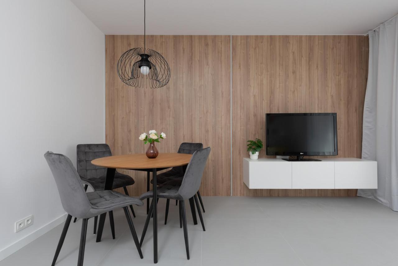 Nowe Bemowo Apartment By Renters Warsaw Ngoại thất bức ảnh