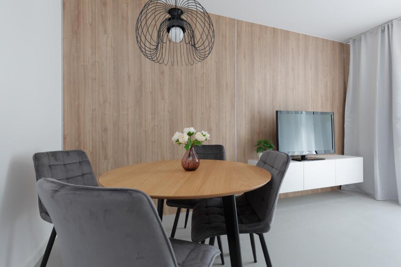 Nowe Bemowo Apartment By Renters Warsaw Ngoại thất bức ảnh